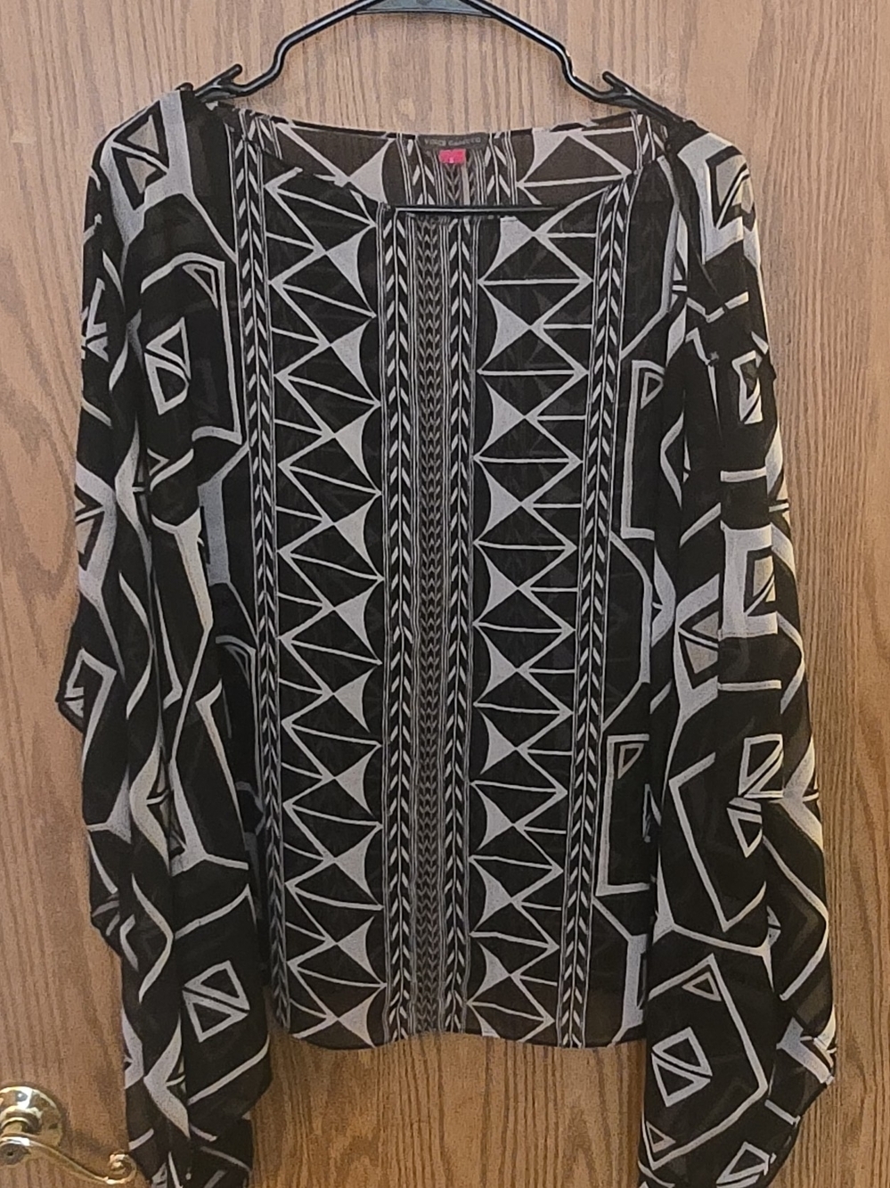 Vince Camuto Black and Gray shear Geometric Open Cardigan